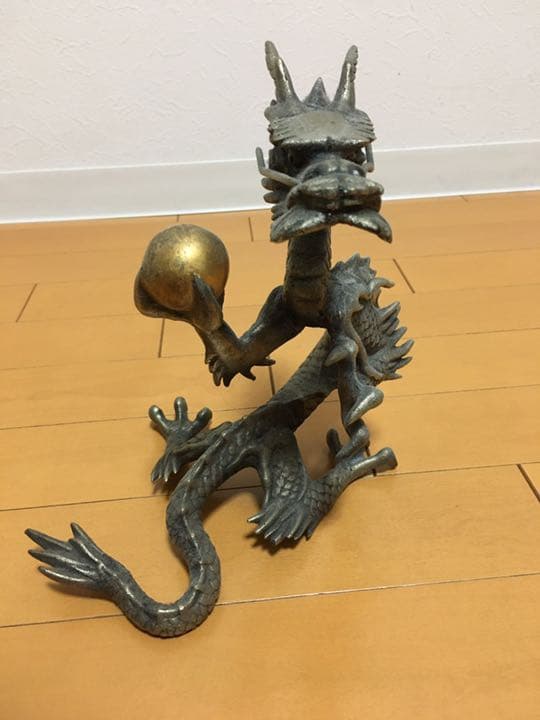 龍　ドラゴン　置物