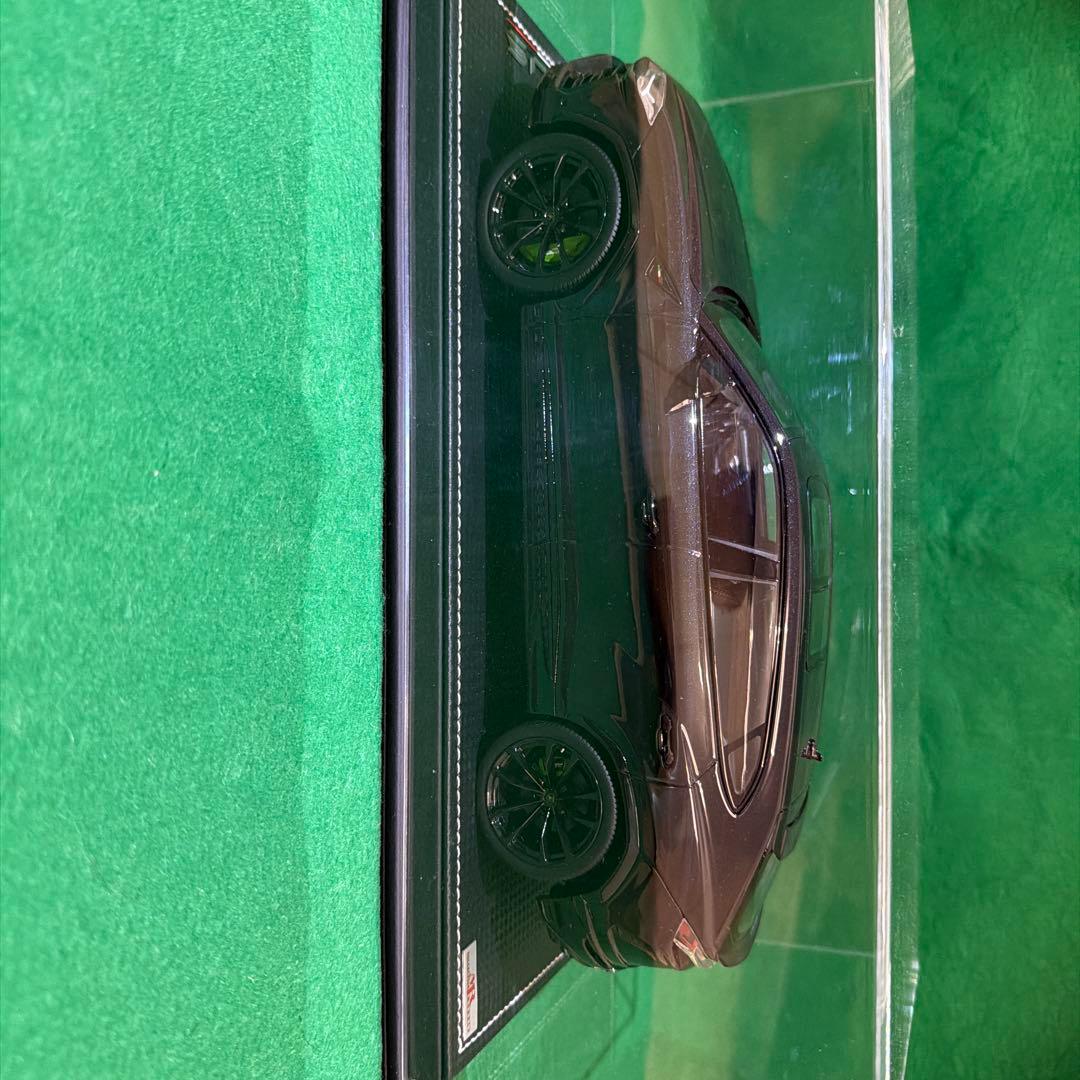 ランボルギーニ　ウルス　MRコレクション　1/18
