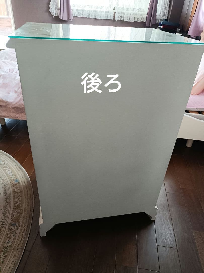 ロココ調　キャビネット　ガラス天板付