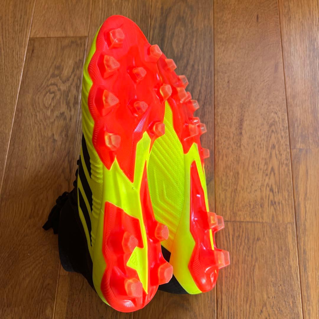 アディダス プレデター 18.1 HG 26cm