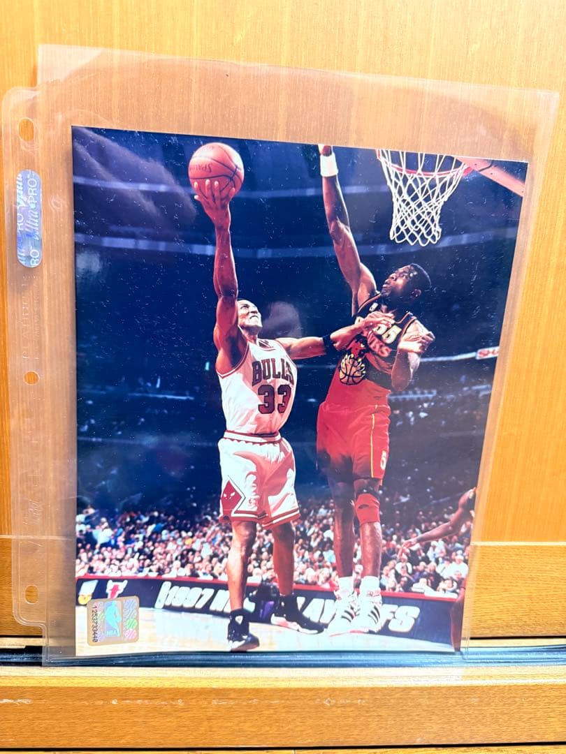 【新品同様】NBA公式 8x10 ブルズ　ピッペン＆ロッドマン　フォト集