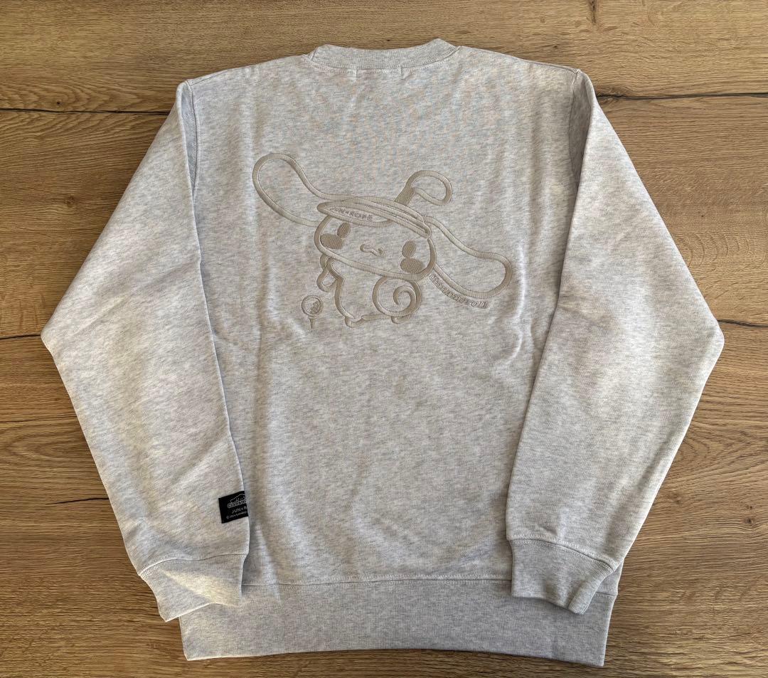JUN&ROPEシナモロールコレクション　バック刺繍トレーナー　現行品　新品