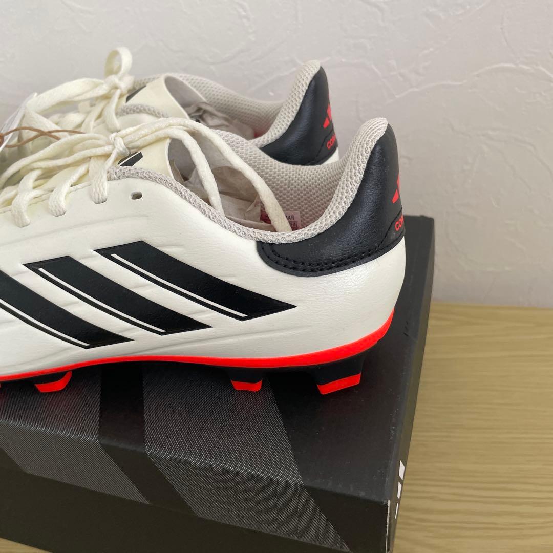 新品タグ付き⭐️サッカースパイク⭐️コパピュア2❣️アディダス　 24㌢