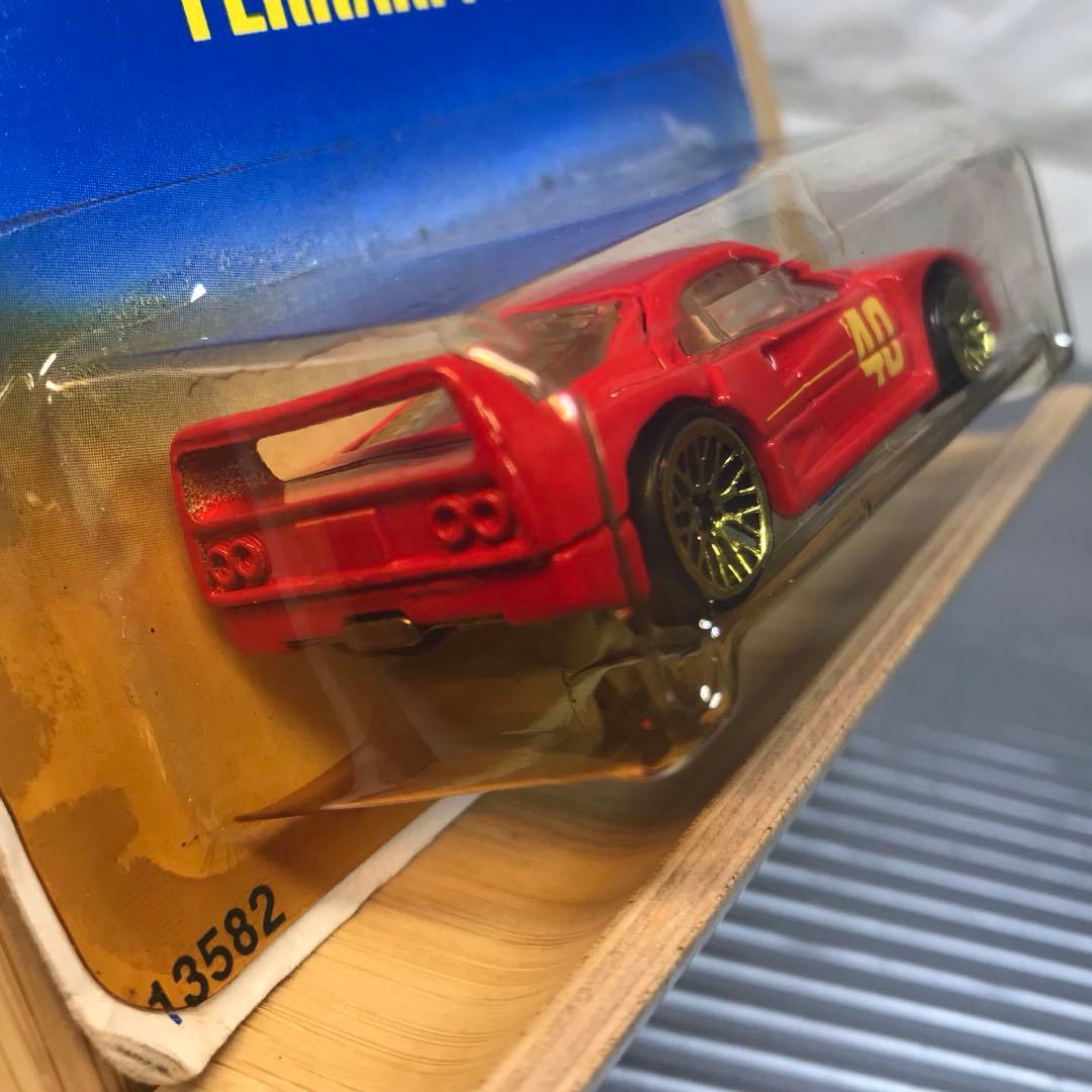 ミニカー HotWheels Ferrari F40
