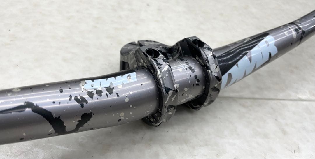 DMR ハンドルバーステムセット(限定カラー)