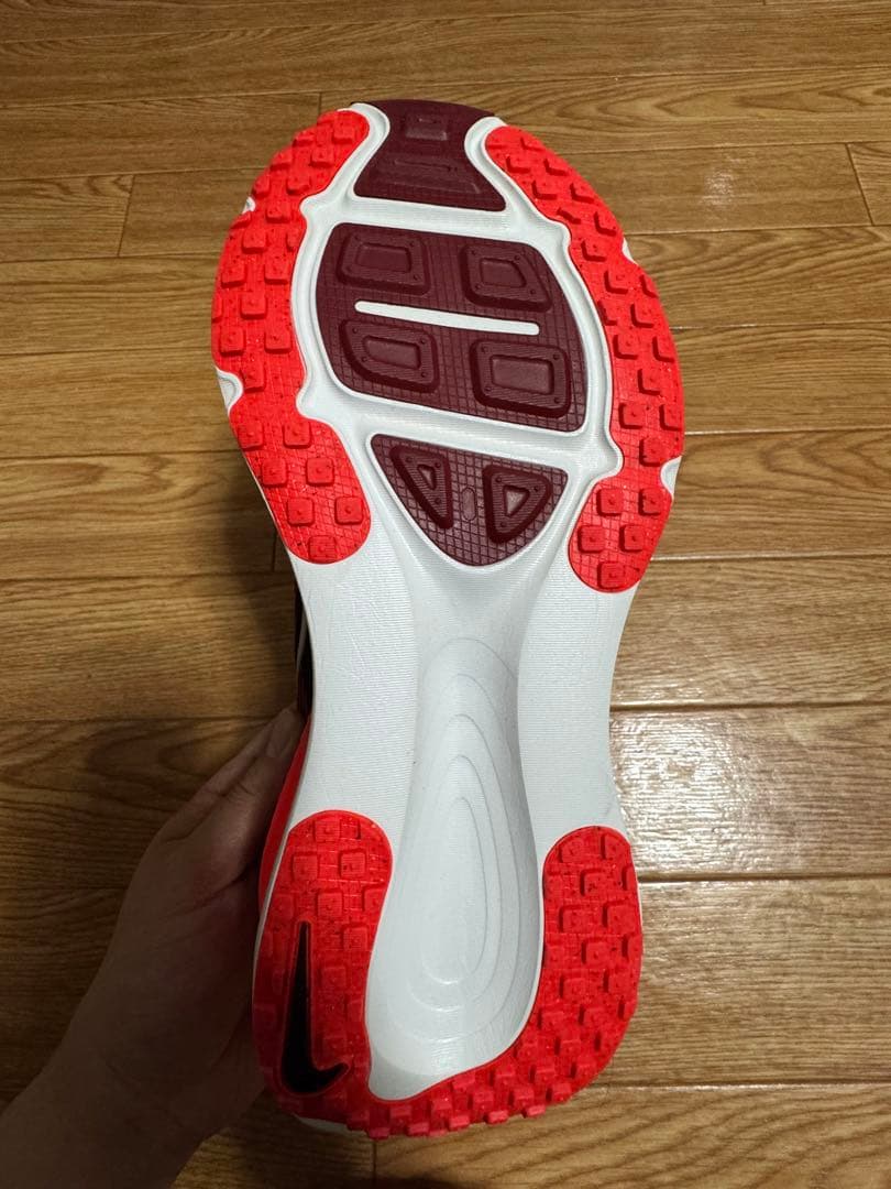 NIKE ランニングシューズ ボメロ18 29cm