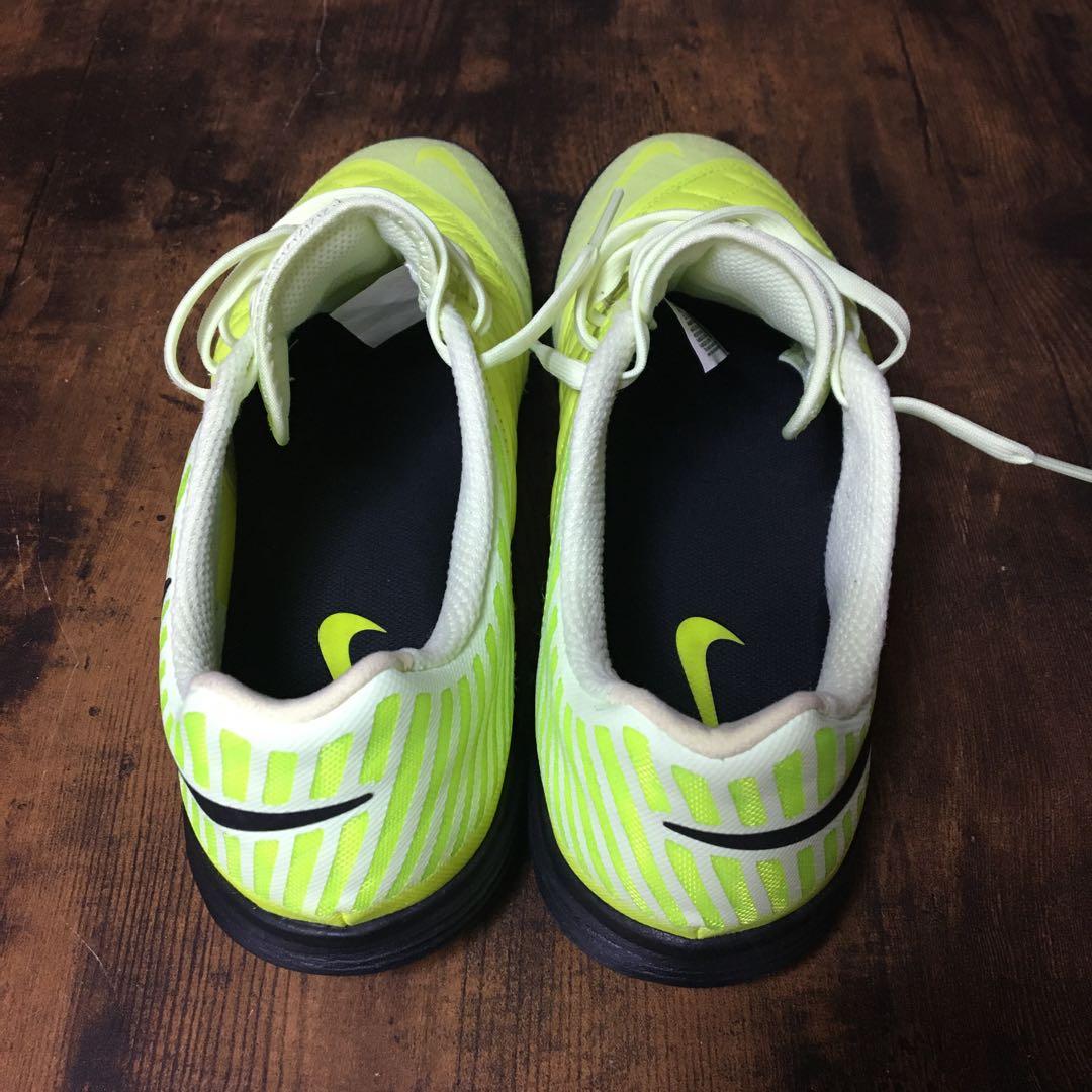 ナイキ　フットサルシューズルナガト2 25.5