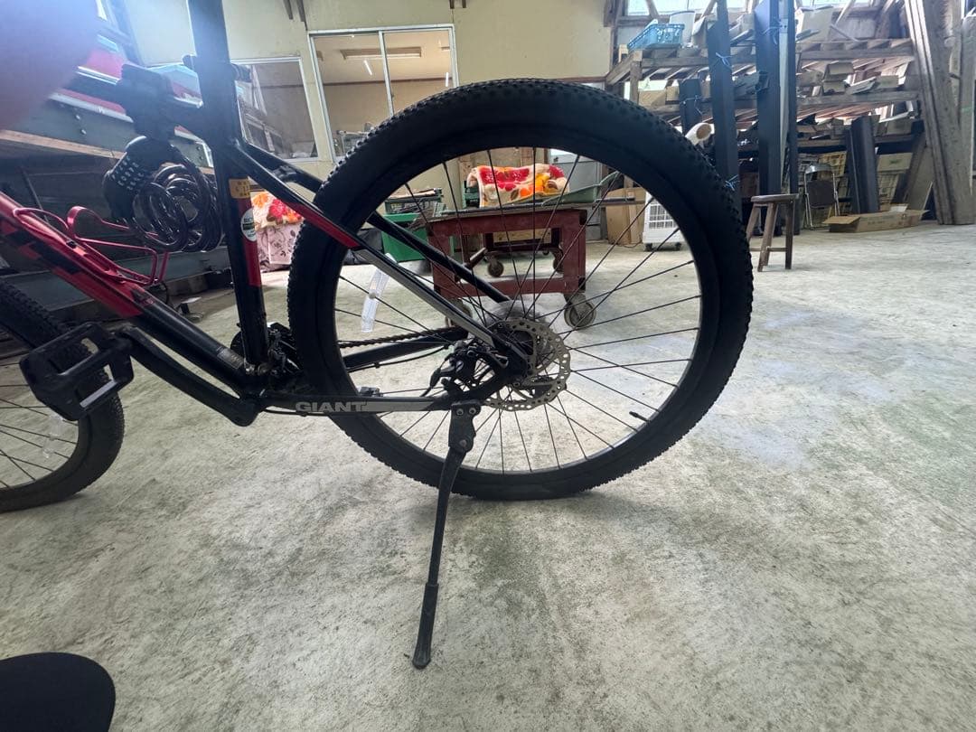 GIANT マウンテンバイク 27.5インチ 21段変速　ディスクブレーキ