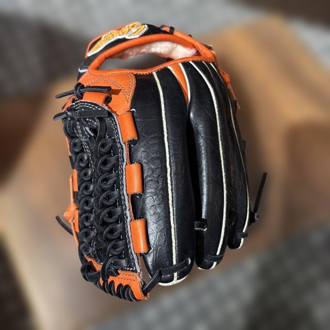 スラッガー　軟式グローブ 黒/オレンジ　湯揉み済み　新品
