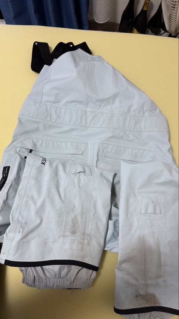 中古　22-23BURTON[ak] 3L HOVERJKT+ Freebird