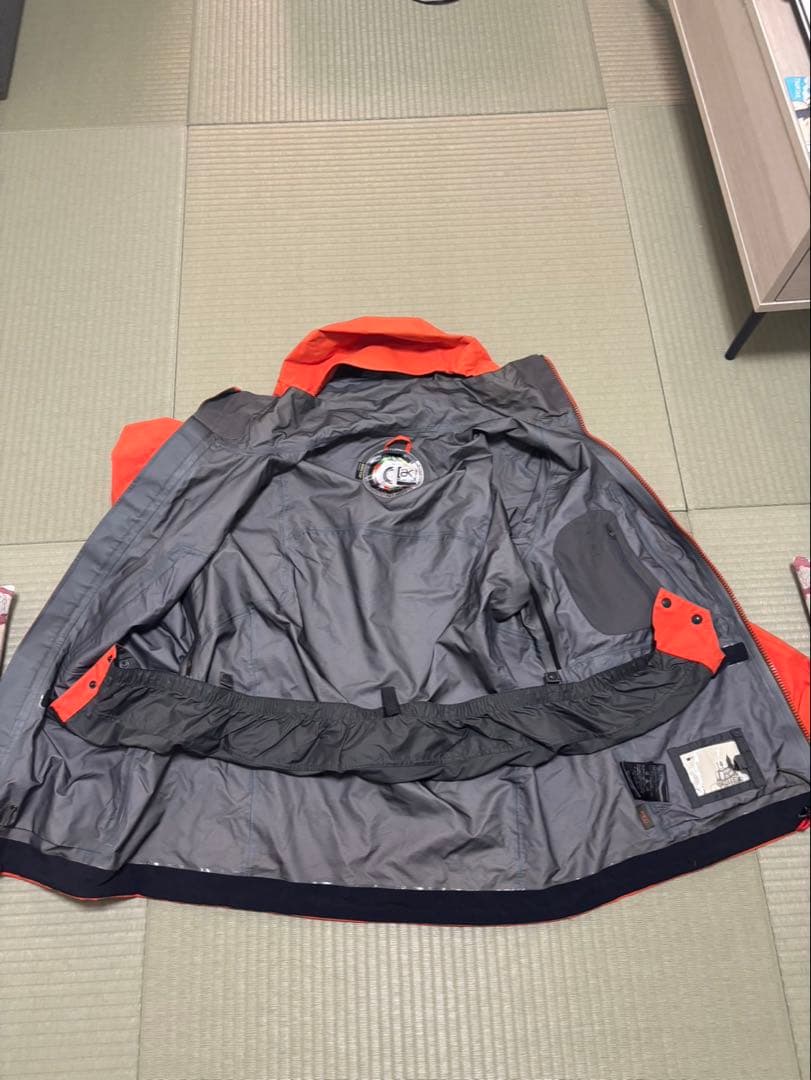 BURTON AK バートン 3L hover jacket オレンジ　Mサイズ