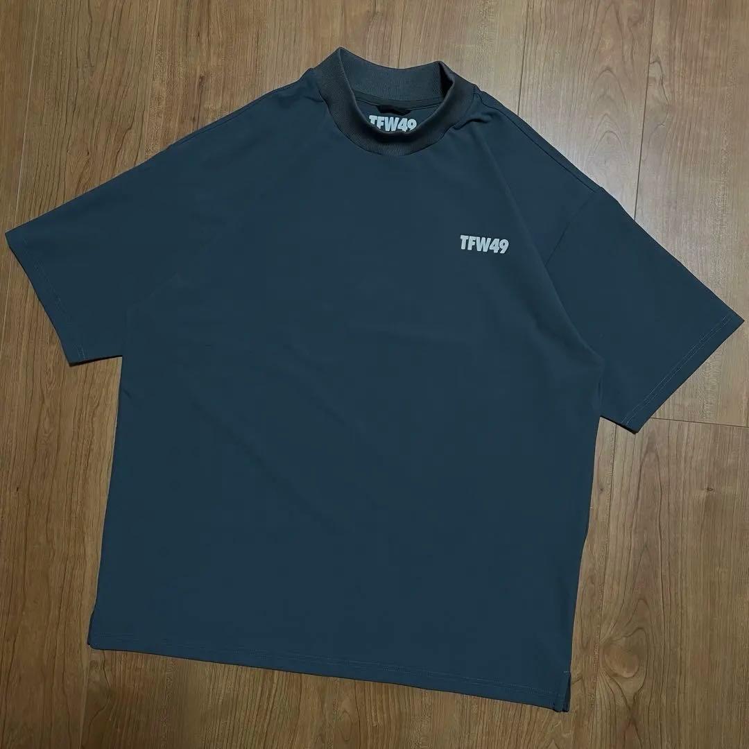 2025新作　TFW49 モックネック　Tシャツ　チャコール　XL ゴルフ