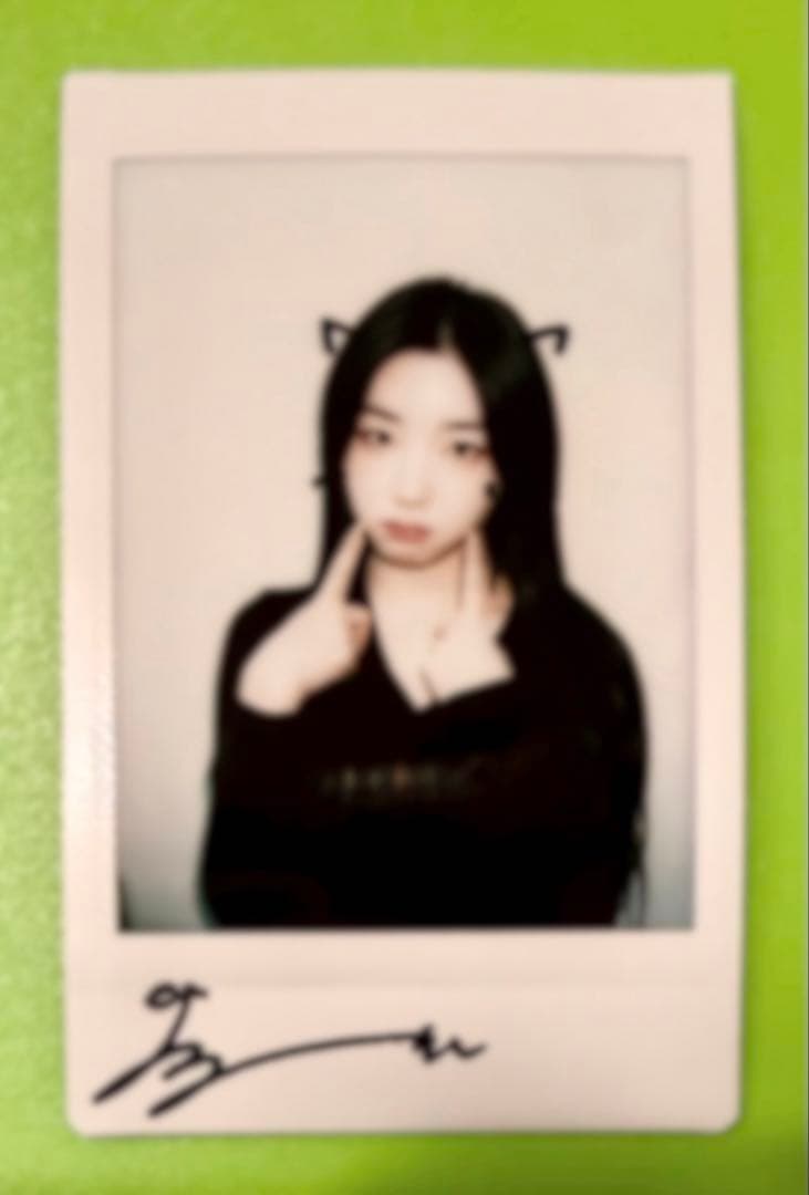 tripleS SoHyun ソヒョン 直筆 サイン入り チェキ ポラロイド