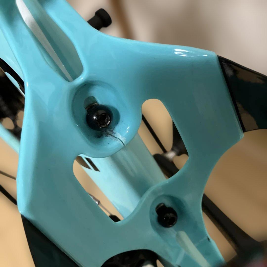bianchi aria2020モデル　チェレステ　小物付き　引き取り値引きあり