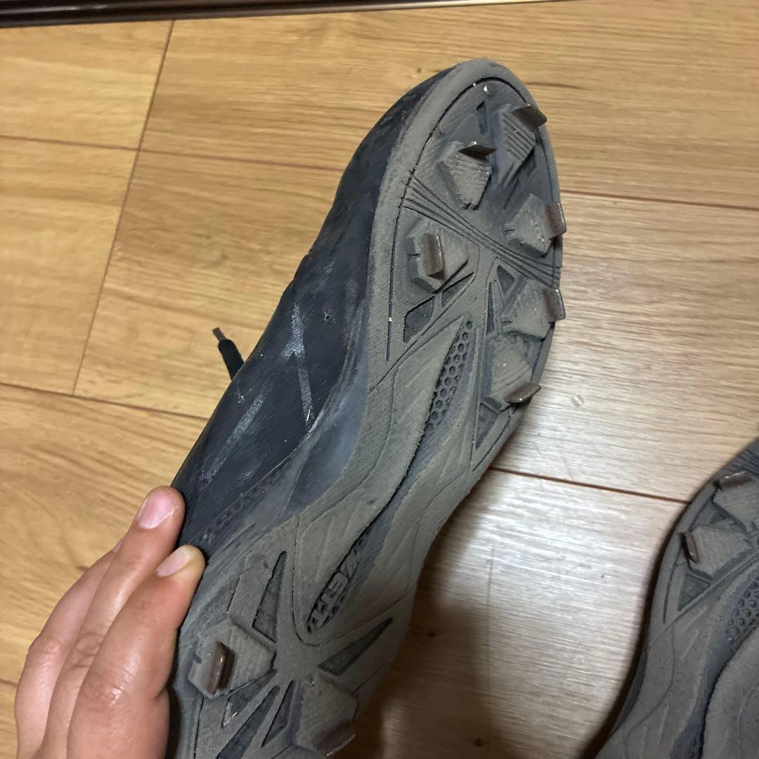 黒 スパイクシューズ 使用感あり
