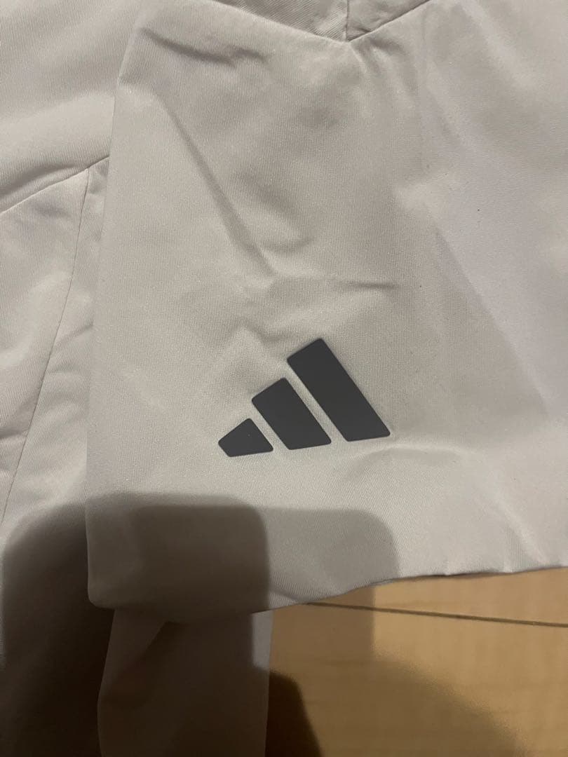 新品アディダス adidas ハーフジップ半袖ウィンド　パンツ セットアップ