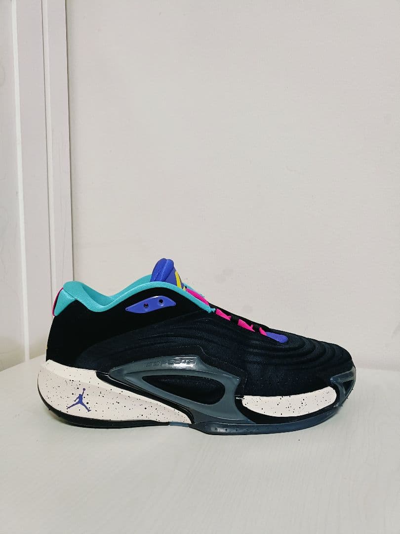 Jordan LUKA 3 ブラック