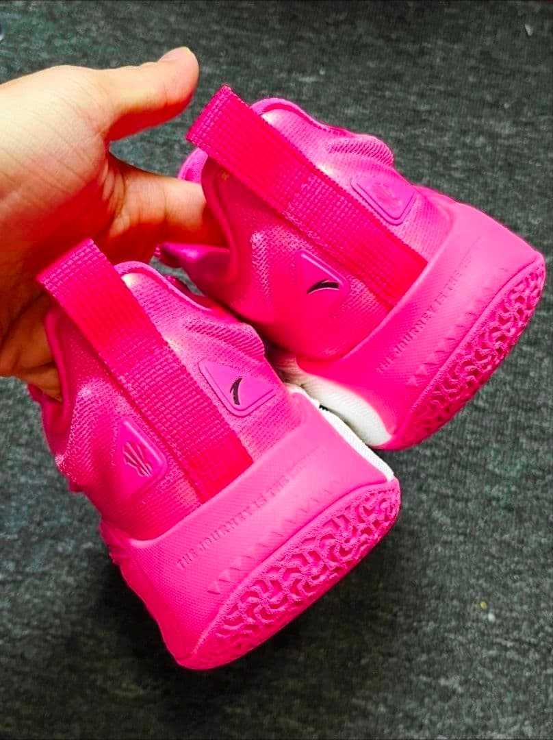 限定値段　Kyrie1 バスケットボールシューズ US 10/27cm