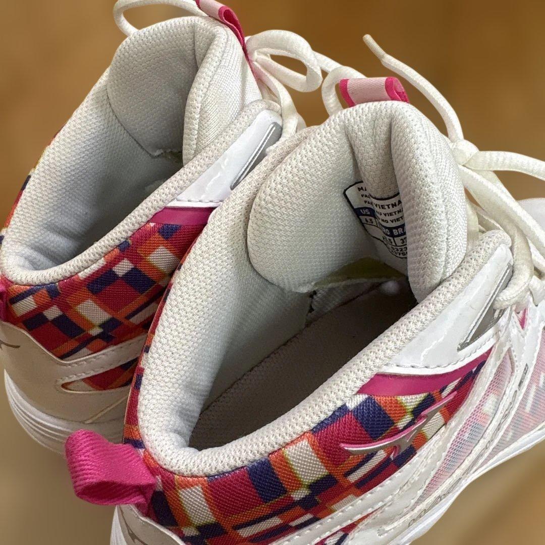 美品　Mizuno ミズノフィットネスシューズ ウェーブダイバース24.5cm