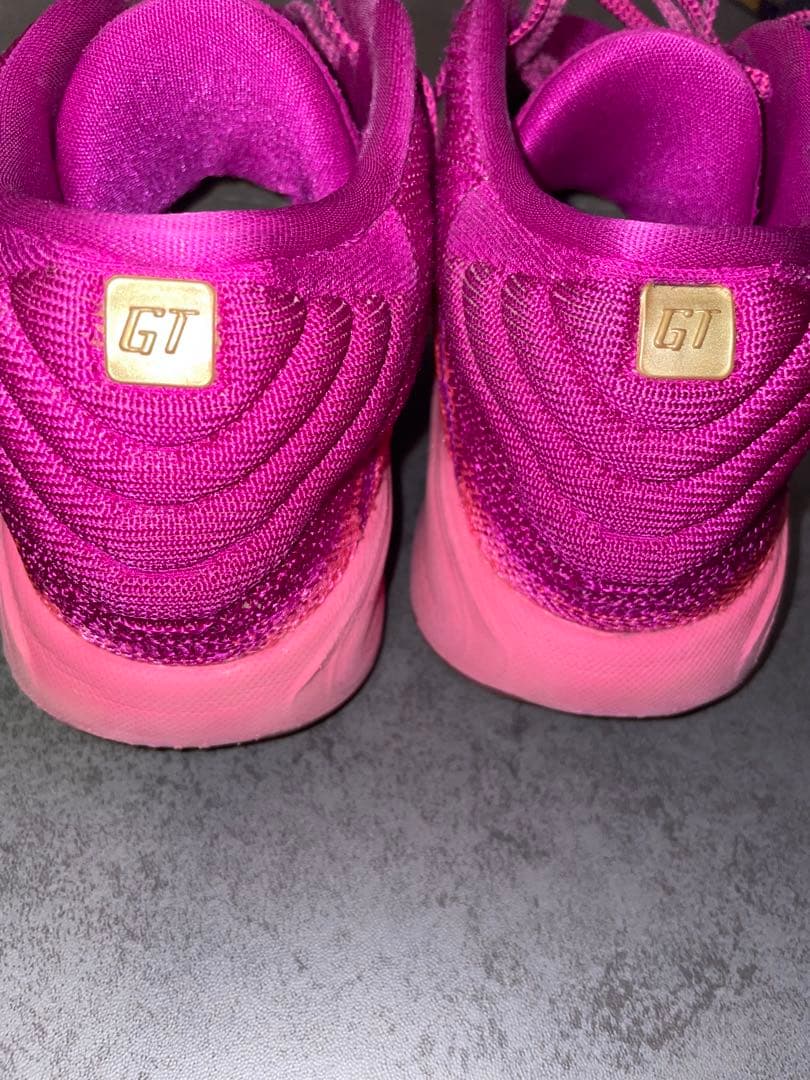 Nike GTハッスル3 ピンクバスケットボールシューズ