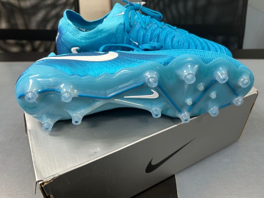 Nike Phantom AG サッカーシューズ 青