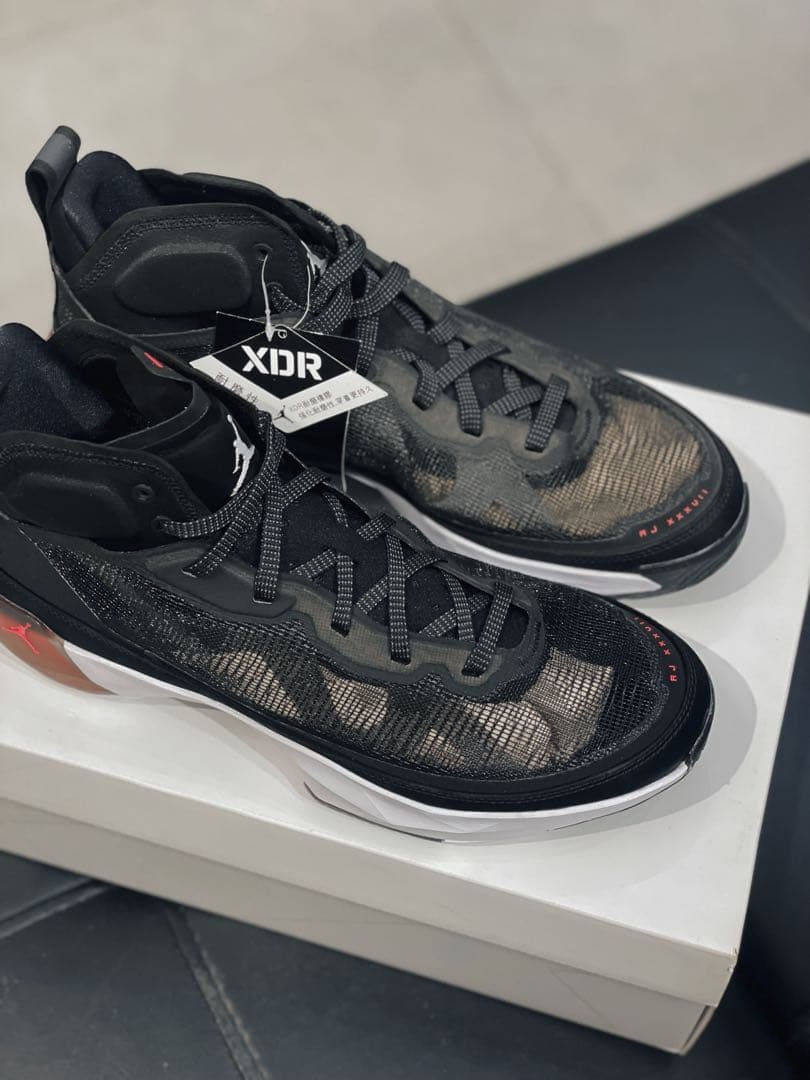 シューズ(男性用) Jordan 37 Black Hot Punch / 28.5cm