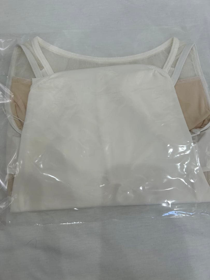 新品タグ付　チャコット レオタード ホワイト 白 レース