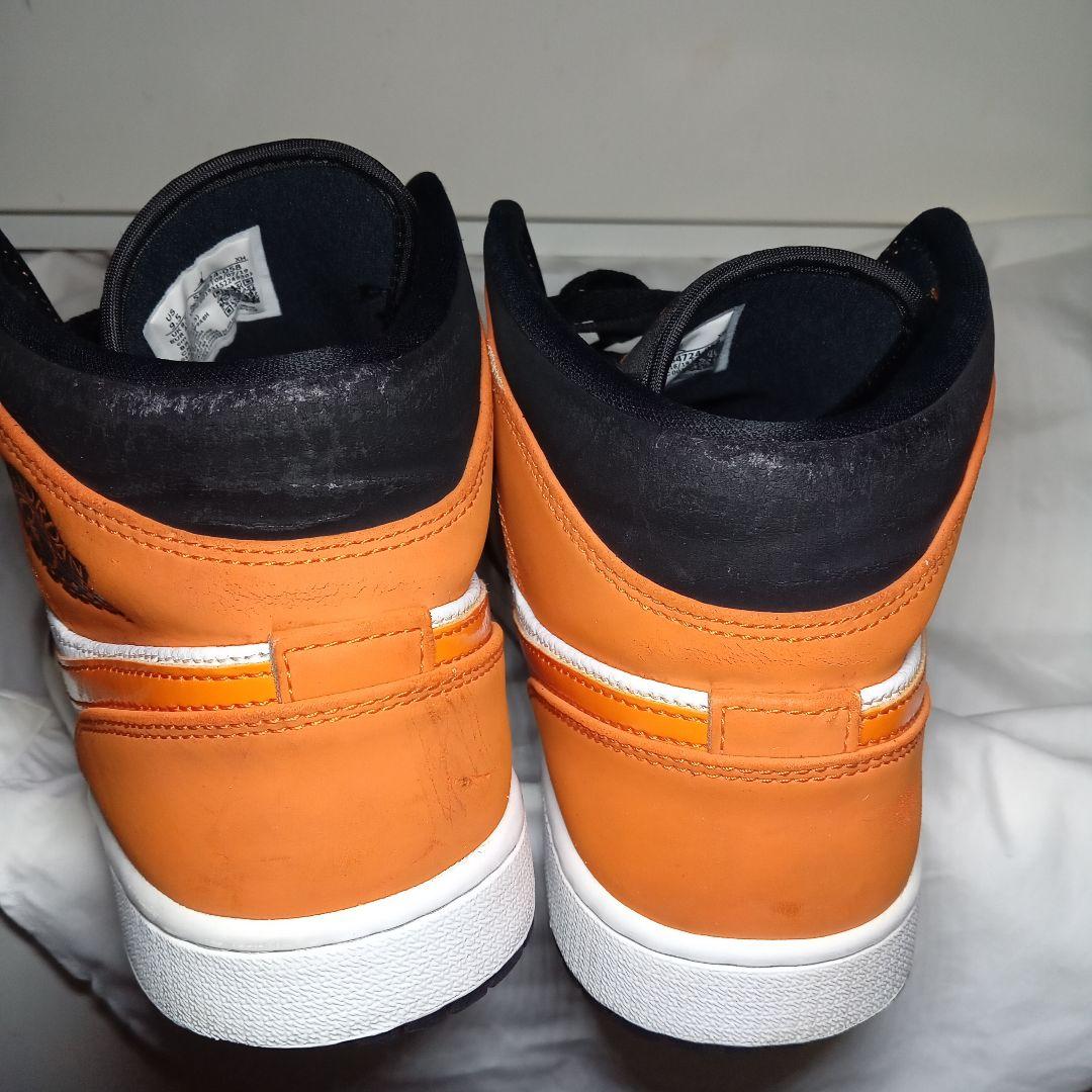 NIKE AIR JORDAN1 オレンジ/ブラック　人気カラー