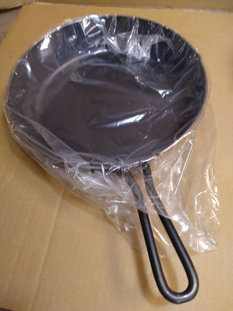 新古品　未使用　UNIFLAME スキレット10インチ　収納ケース