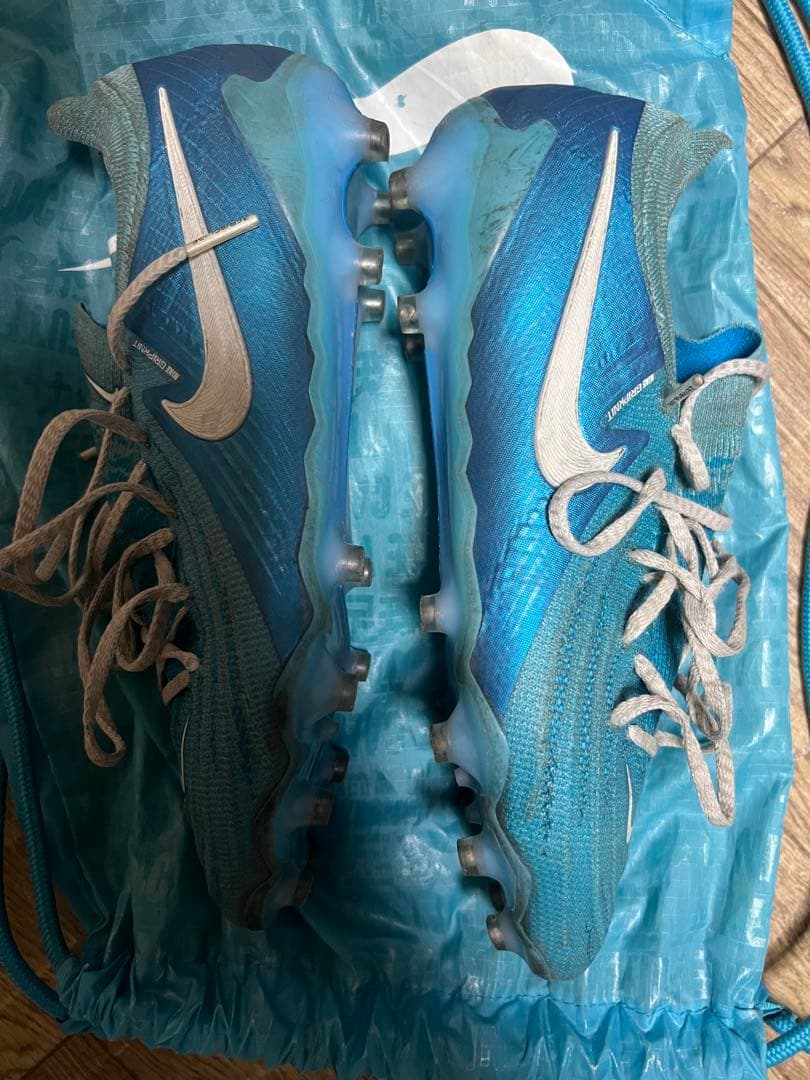 NIKEファントムGX
