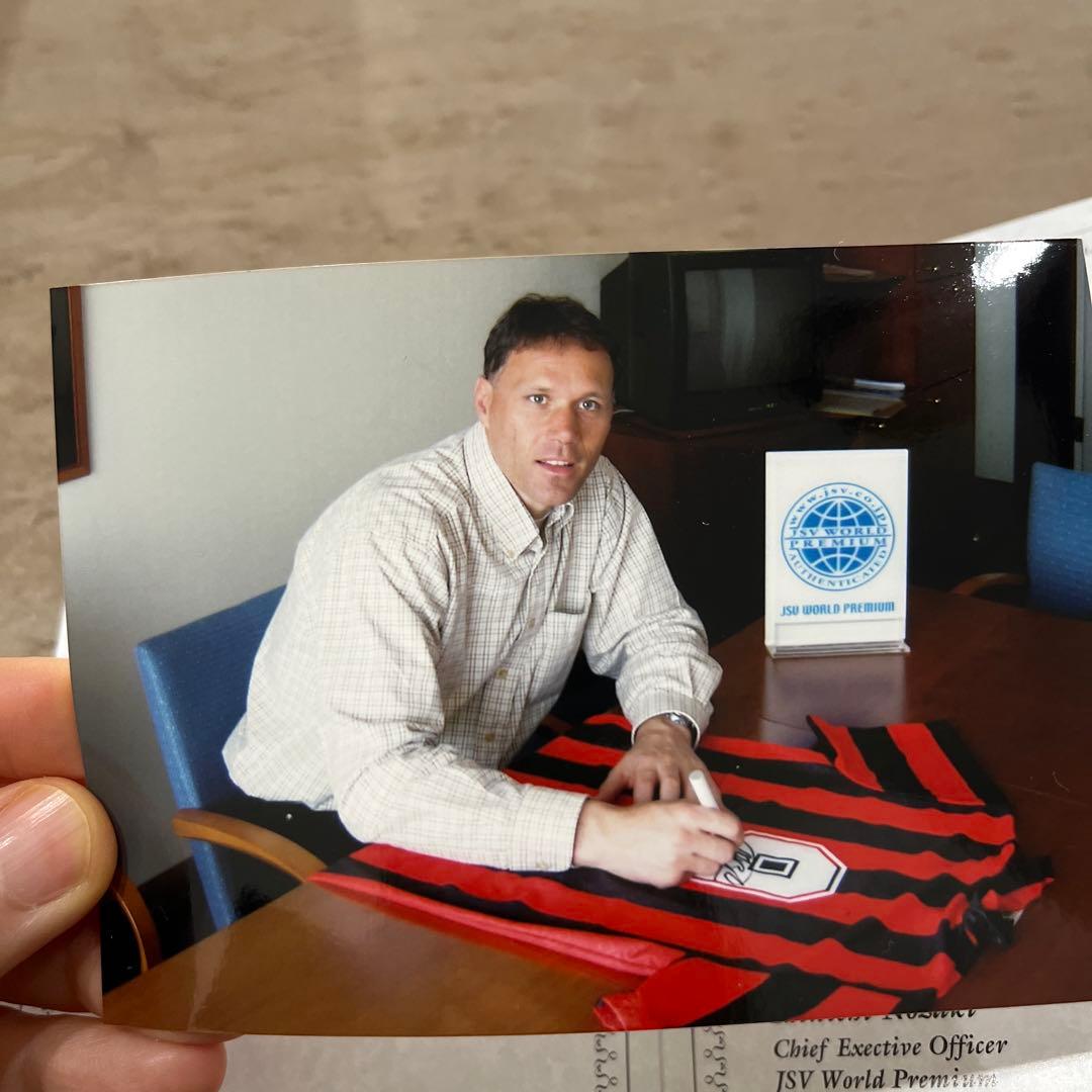記念グッズ Marco Van Basten Signed AC Milan Uniform