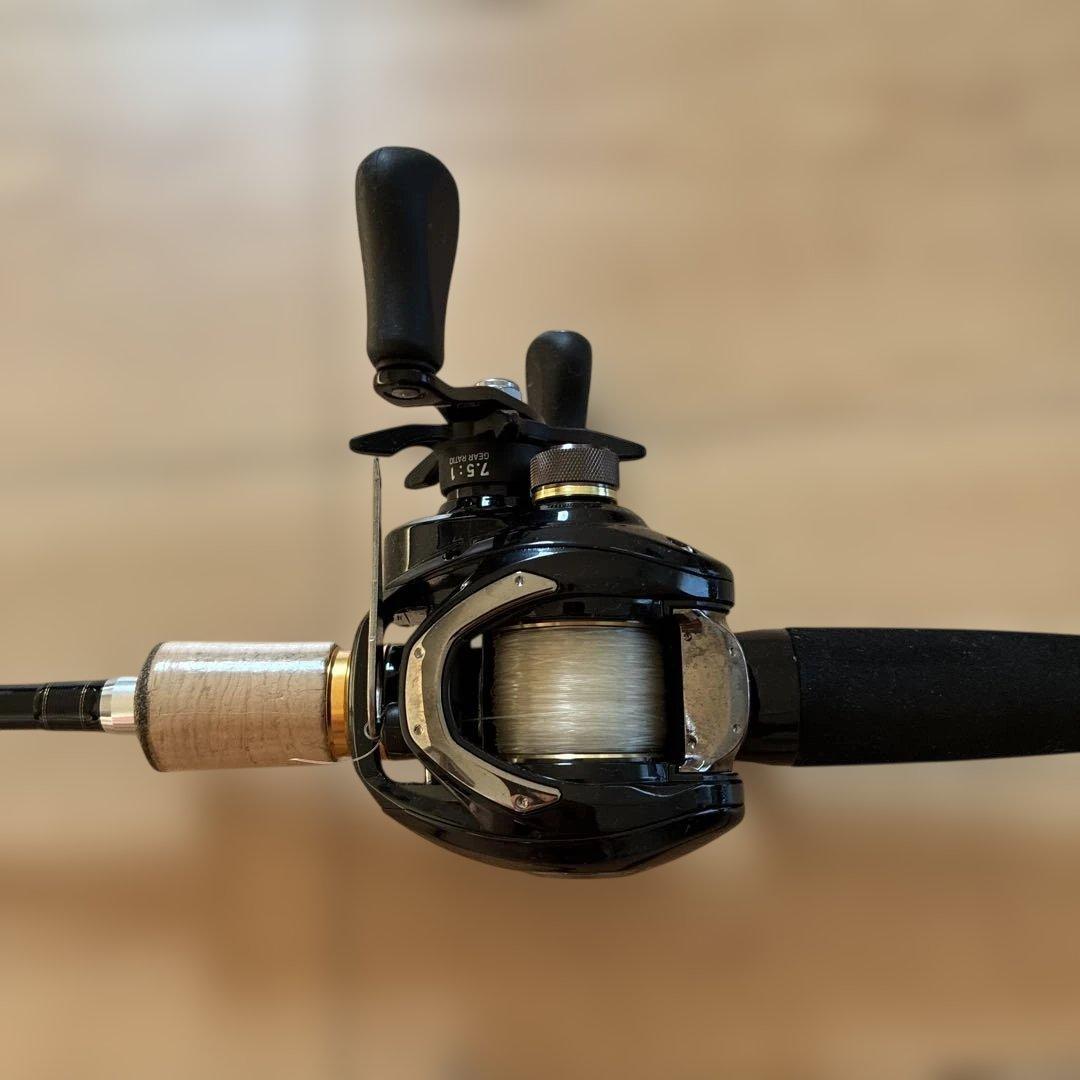 Daiwa BASS X 80 ベイトリール　竿セット