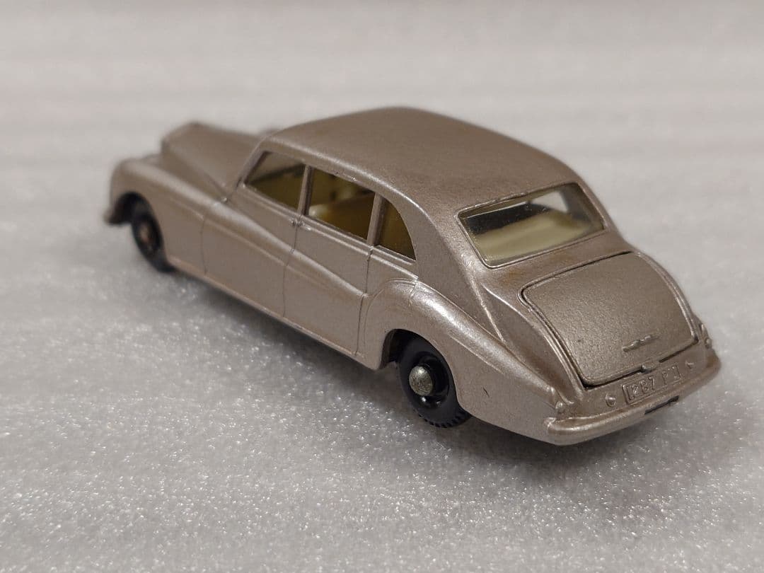 ミニカー MATCHBOX No.44 ROLLS-ROYCE PHANTOM V