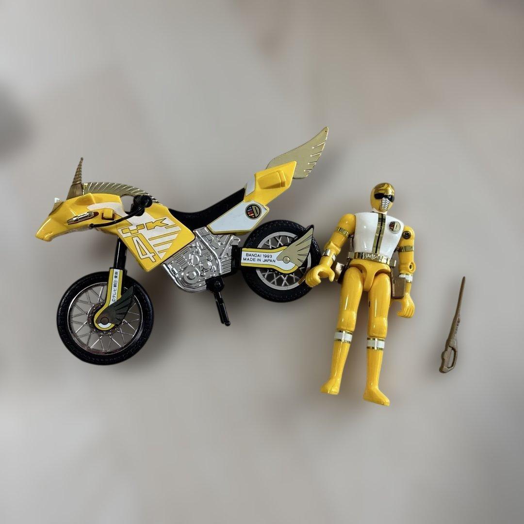 五星戦隊ダイレンジャー　キリンレンジャー＆バイクイエローキバー4号