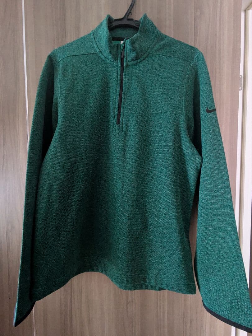 ★新品未使用　ナイキ 長袖ハーフジップ　セーター　NIKE ゴルフ