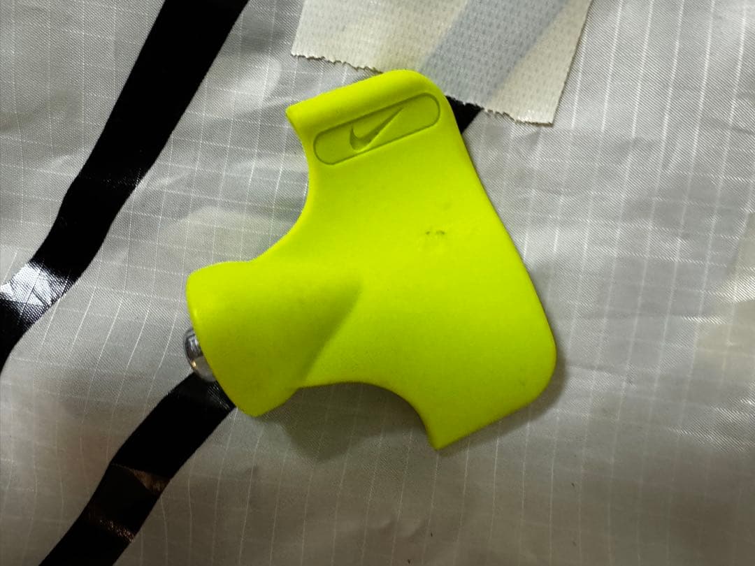 Nike 陸上競技用スパイク ピンク　ニードルピン付き　袋付き　レンチ付き
