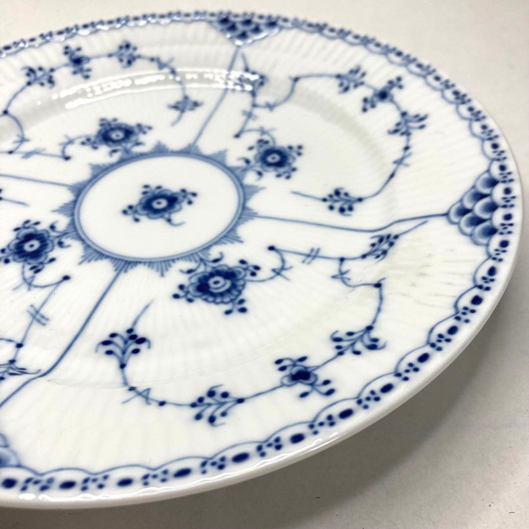 人気✨ロイヤルコペンハーゲン ブルーフルーテッドハーフレース プレート 19cm