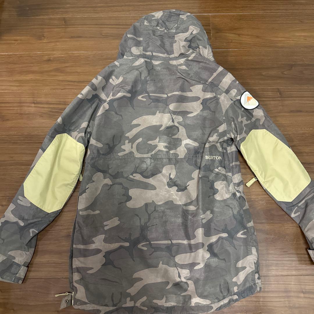 BURTON 迷彩柄 スノーボードジャケット S