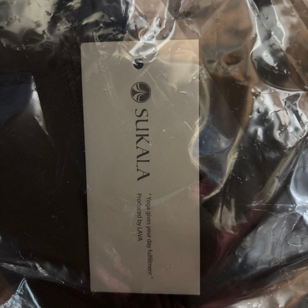 Lサイズ　カップ付きクロップドTee