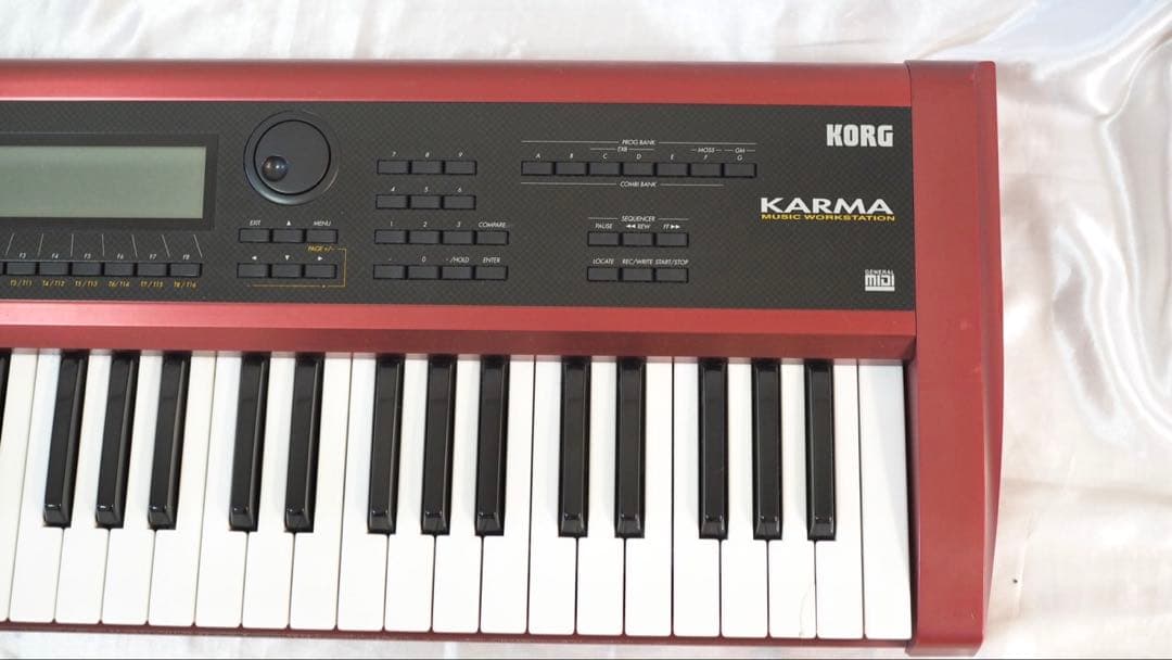KORG KARMA シンセサイザー ハードケース付