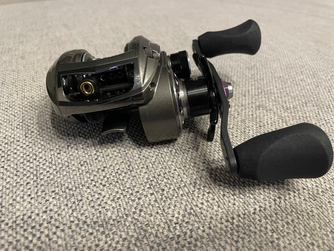 アブガルシア REVO LT L(REVO EXD 純正ハンドル付き) 左巻き