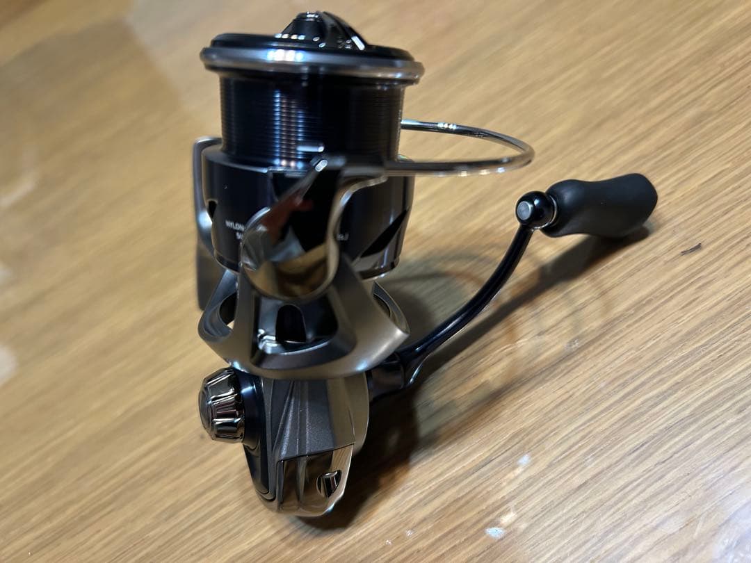 CALDIA LT2500S-XH スピニングリール 美品