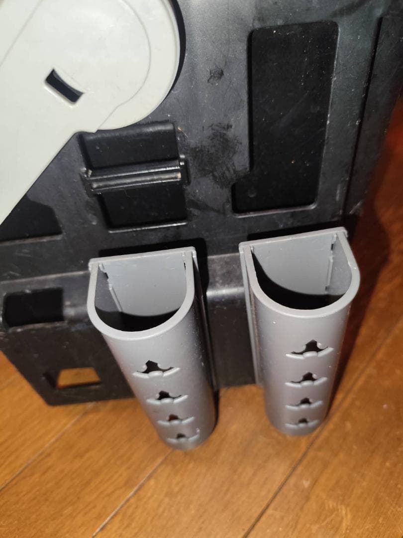 BUCKET MOUTH フィッシング用具収納ボックス引退品