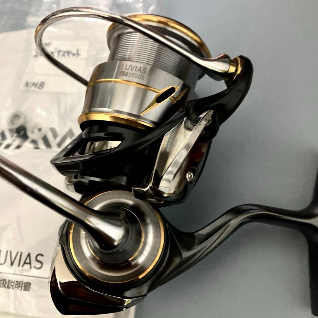 DAIWA LUVIAS FC LT 2500S-XH スピニングリール　巻き良