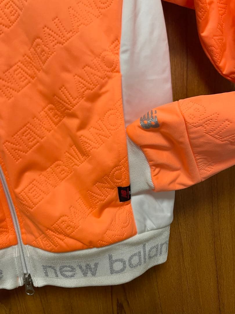 new balance キルティング裏起毛パーカー