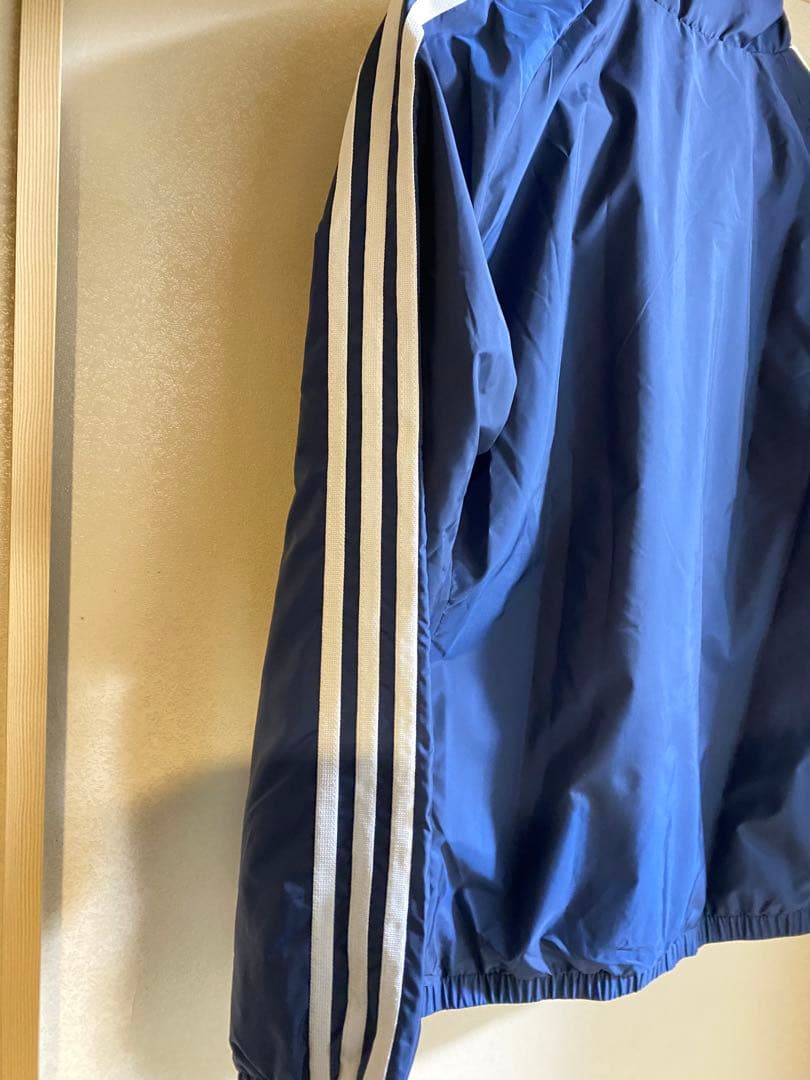 新品　adidas ネイビー　ウインドブレーカー上下セット　Ｌサイズ