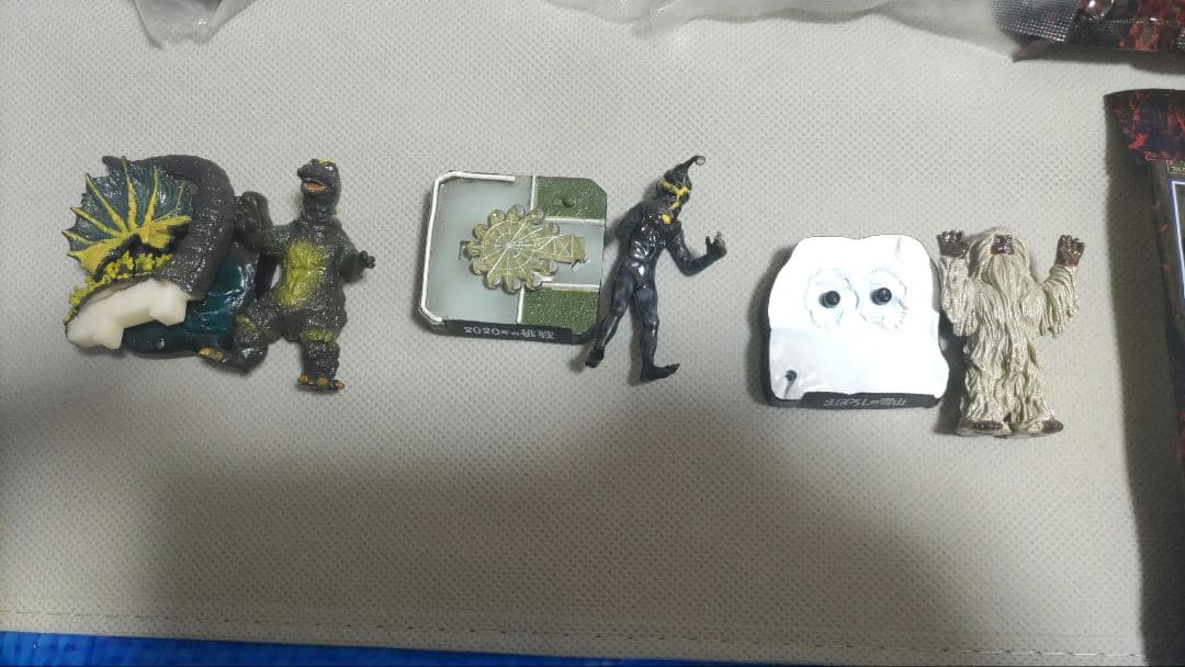 ウルトラ怪獣名鑑他　シークレット含む