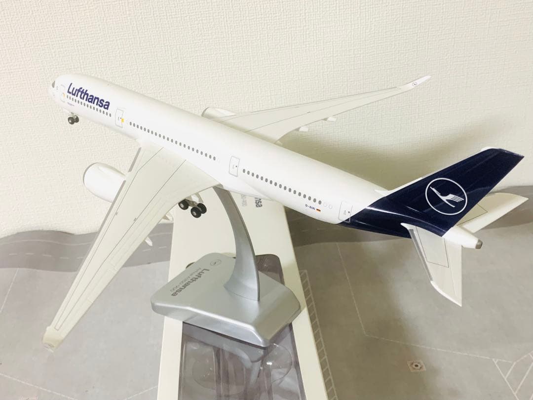 ケンです‼️１／２００Lufthansa 航空A350-900 完成品モデル