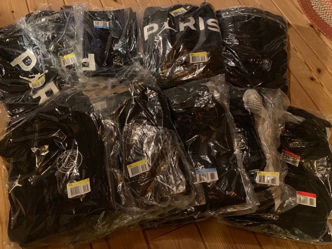 【激レア‼️】jordan × psg コラボ トラックスーツ サッカースパイク