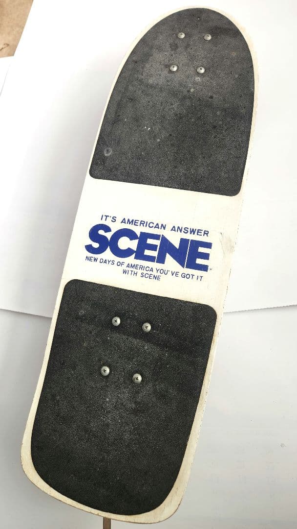 スケートボード　SCENE　おそらく展示品　中古